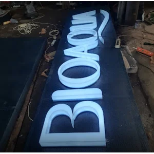 Huruf Timbul LED Nyala Custom