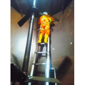 INCLINE MIXER TANK CLEANING SERVICE