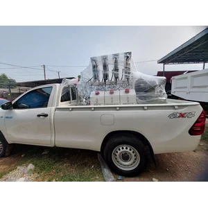 Lube Service Car On LV karoseri truk