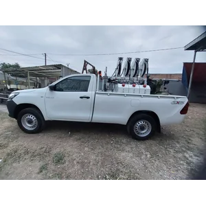 Lube Service Car On LV karoseri truk
