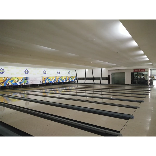 Desain dan Renovasi Grand Bowling di ITC Serpong By Anjarsitek