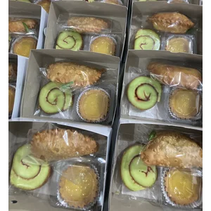 Paket Snack Box Kue 3 Macam