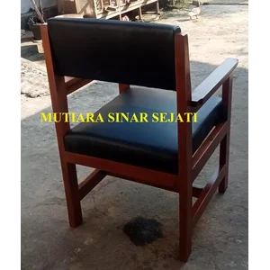 KURSI GURU BUSA  KAYU MAHONI FINISHING MELAMIN MODEL 2