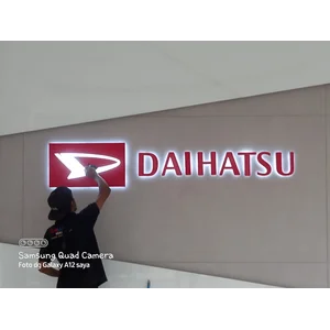 Huruf Timbul Backlight LED - Signage Mewah dengan Efek Halo