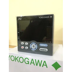 Temperature Transmitter Controller Yokogawa UT35A
