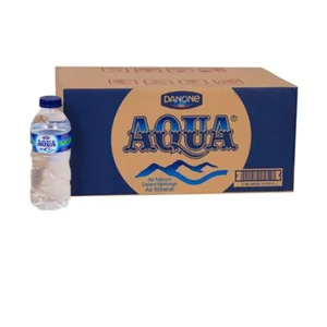  Air Mineral AQUA Gelas  330ml