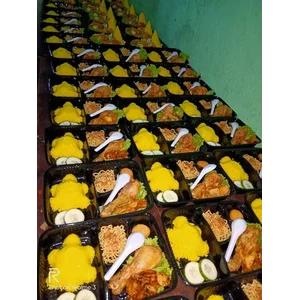 Layanan Makanan Paket Nasi Snack Box 