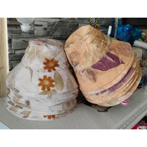 Topi Pria dan Wanita Ecoprint Warna Alam