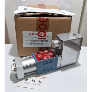 Moog Hydraulic Servo D633 - 313B