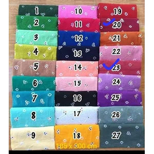 Kain Batik Jarik Warna Bervariasi