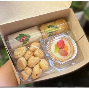 Kue Kotak / Makanan Dalam Kemasan