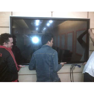 Jasa Service TV pasang bracket tv tanpa embel embel lokasi jakarta barat