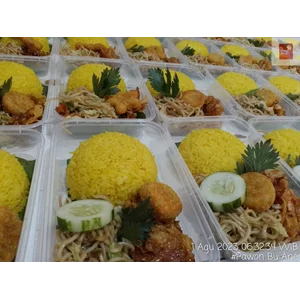 Paket Nasi Kuning Lauk Komplit