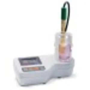 Hanna HI20802 Education pH Benchtop Meter with Built-In Magnetic Stirrer