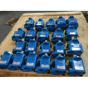 POMPA BALING-BALING V10-1P7P-1C20 EATON VIKER/VANE PUMP