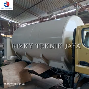 Karoseri Truk Tangki Truk BBM Tangki Mobil Tangki Tangki Tanki BBM Tangki Angkut BBM Custom