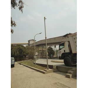 Tiang CCTV Tinggi 5 meter Oktagonal Finishing Hot Deep Galvanish