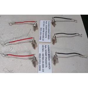 DIODA ZX25A-12 ZX25-08 DIODE ZX 25A-12 ZX 25-08 25A 1200V FOR STAMFORD ZX25A12 ZX2508 ZX-25-12 ZX-25-08 ZX25-08 ZX25-08 - 25A 1.200V - SEPASANG DAPAT 2 DIODA - (POSITIVE + DAN NEGATIVE -)