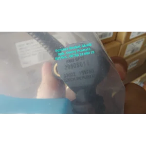 SPEED SENSOR 20508011 ENGINE SPEED VOE-20508011 SENSOR VOE 20508011