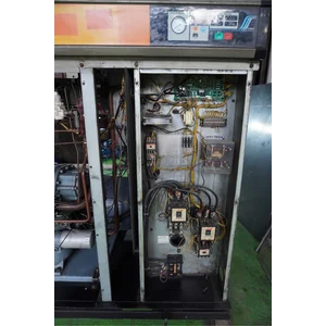 Screw  Kompresor Angin Hitachi 37 KW / 50HP 0.69 MPa