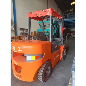 Forklift Pengangkat Barang Gudang Xingaonai