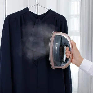 Setrika Uap Panasonic Cordless Steam Iron NI-WL35PNSR - Pink Gold