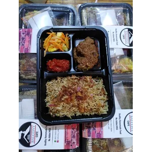 Nasi Box Menu Kebuli dan Daging