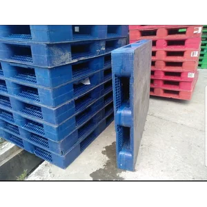 PALLET PLASTIK 160 X 160 X 16 CM