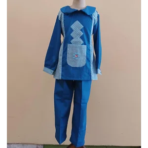 Seragam Sekolah TPQ Lap Biru Kotak Putri Ukuran no 3 Di Surabaya