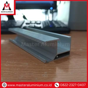 Mounting Bracket Panel Surya / Solar Panel Rail Aluminium 2.4m