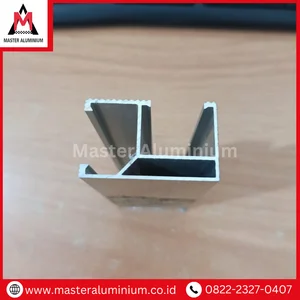 Mounting Bracket Panel Surya / Solar Panel Rail Aluminium 2.4m