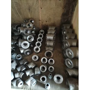 Elbow Connector SS 304 Drat Dalam Class 3000