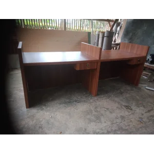 Jasa Pembuatan Furnitur Meja Kantor