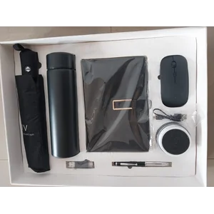 jasa kustom giftset hampers atau cendramata