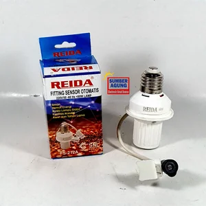 Reida Fitting Sensor Lampu Sensor Cahaya Otomatis Smart Fitiing Bohlam Reida Nyala Saat Gelap Mati Saat Terang