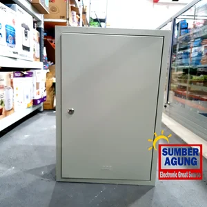 BOX PANEL LISTRIK 40 X 60 X 20 SAE Polos Putar Merk SAE Tebal Tahan Cuaca Luar Ruangan Lubang Bawah Indoor Outdoor