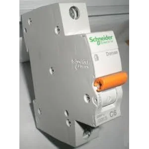 MCB Schneider Rj 101