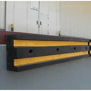 Karet Pelindung untuk truk loading dock / Rubber wall protector guard for loading dock Truck