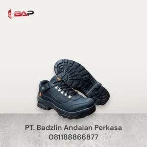 Perlengkapan Sepatu Safety Cladico SNI