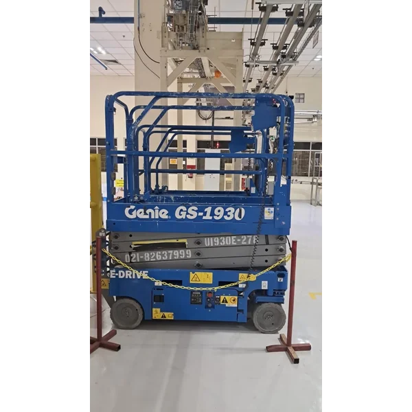 Sewa Scissor Lift 8 Meter 