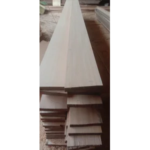 Papan Kayu Jati Ukuran 3.1x23.5x153 cm