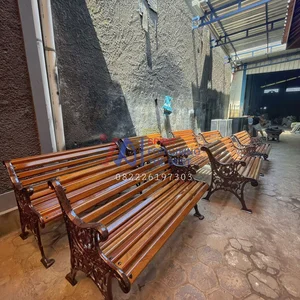 Kursi Taman Besi Trotoar Mix Kayu