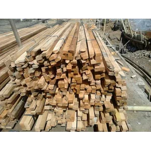 Kayu perancah / kayu meranti