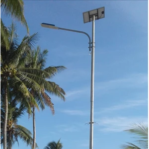 Tiang Lampu Tenaga Surya 7 Meter okta Single Arm Galvanish 
