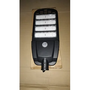 Lampu jalan pju Two in one ICOM IC YIN 60watt tenaga surya