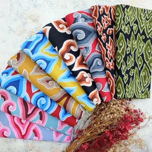 Souvenir Cindera mata Kain Batik