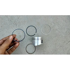 RING PISTON RODA 4 (MESIN MOBIL) 