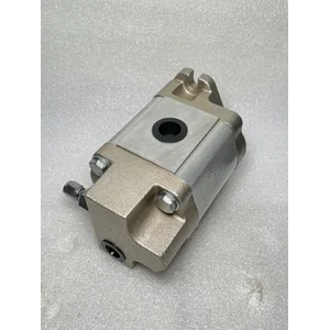 Gear Pump Hydraulic Commercial PN: 138-0529