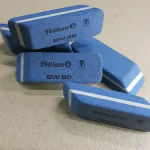 Penghapus Pelikan BW 80 Biru