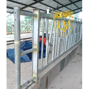 HEAD LOCK SAPI UNTUK FARM / PETERNAK SAPI (ALAT MEKANIK LAINNYA) / Pengunci 5-Meter 6-Kepala 